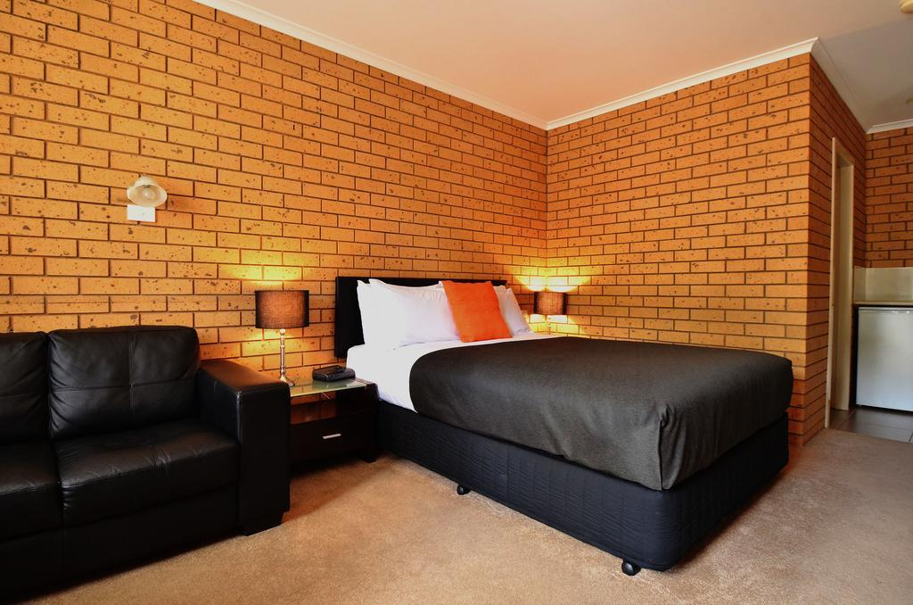 Avondel Motor Inn Benalla Extérieur photo