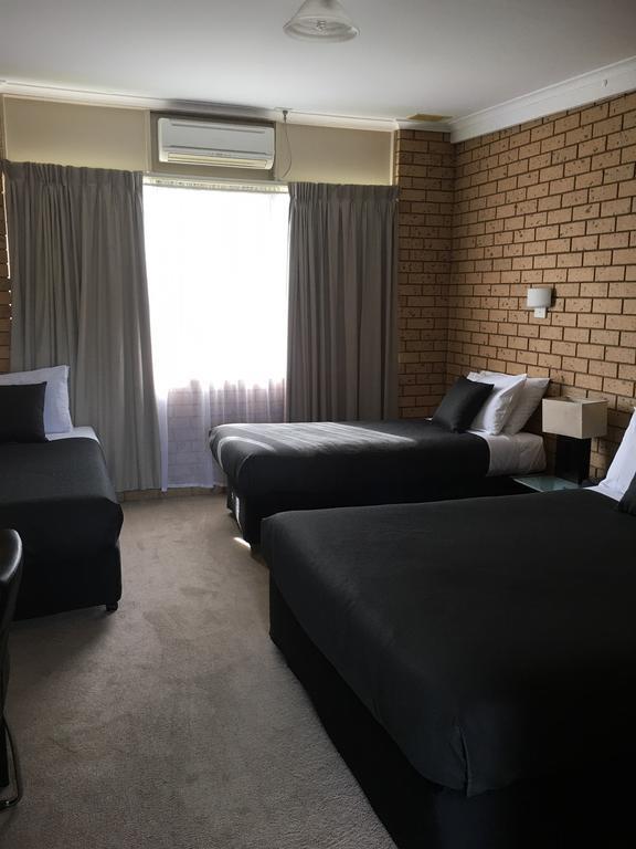 Avondel Motor Inn Benalla Extérieur photo